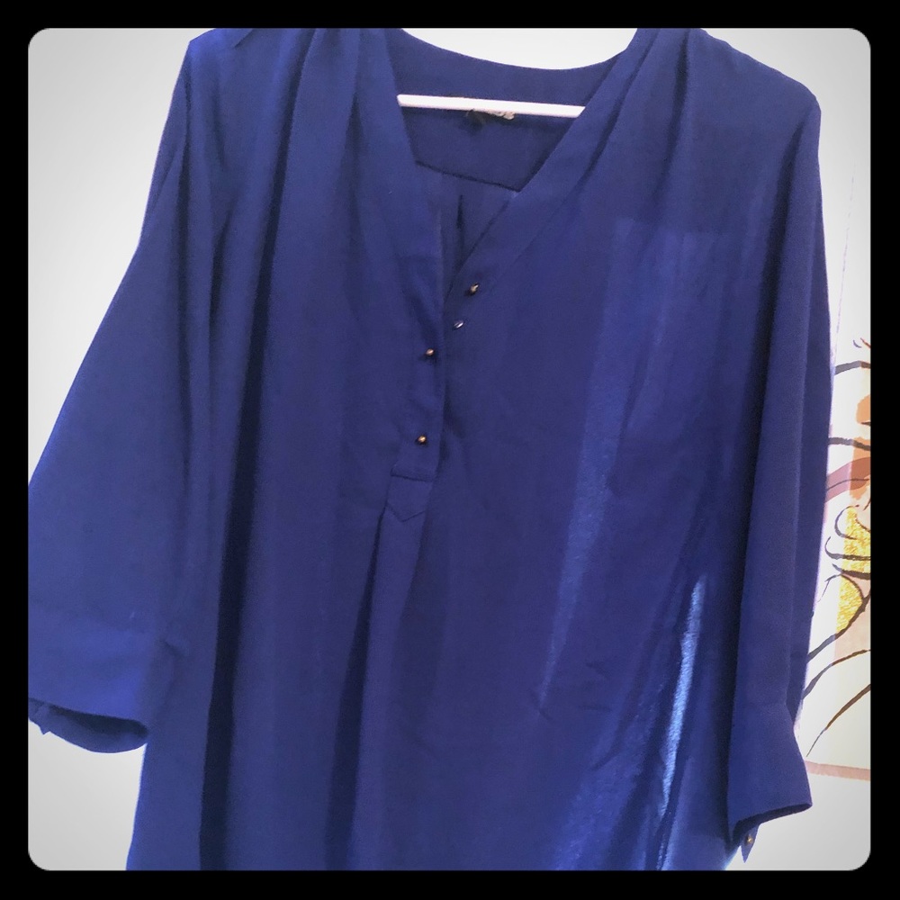 Blue dress shirt